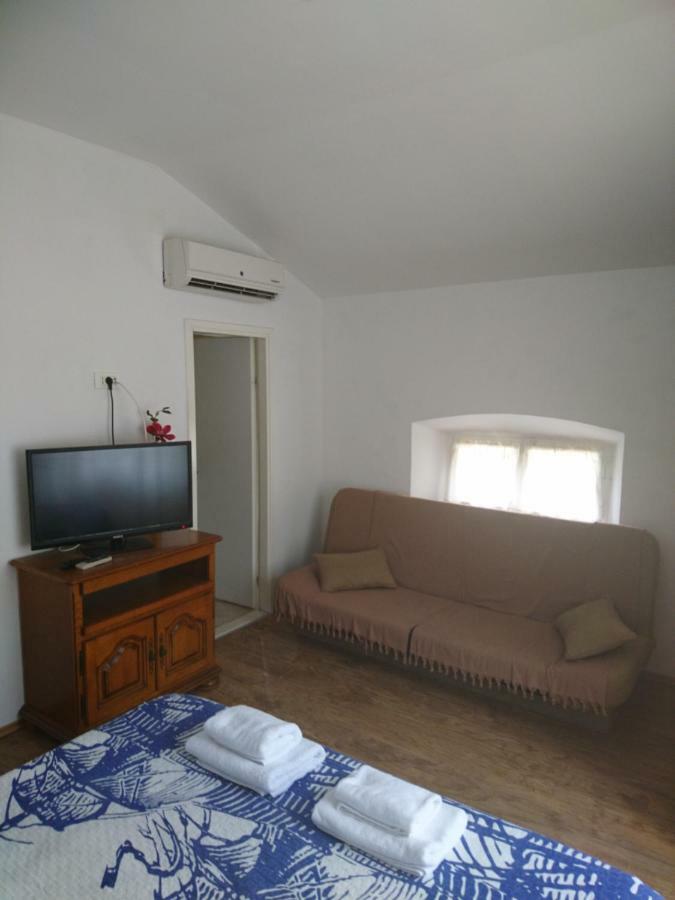 Apartment Dalmatinac Ivo Polače Екстериор снимка